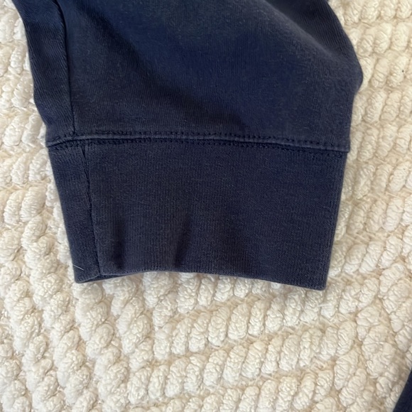 Vineyard vines NE Patriots long sleeve tshirt large - Picture 3 of 7